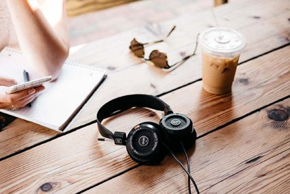 Earphones | In-Ear vs. On-Ear vs. Over-Ear