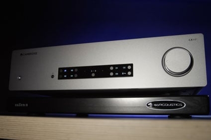 IsoAcoustics zaZen Isolation Base with Cambridge Audio CXA81
