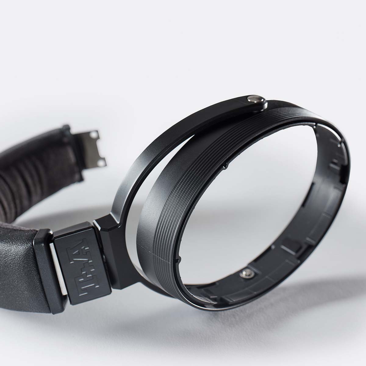 T+A Solitaire P-SE High Performance Open-Back Planar Magnetostatic Headphones - closeup of casing without earphone