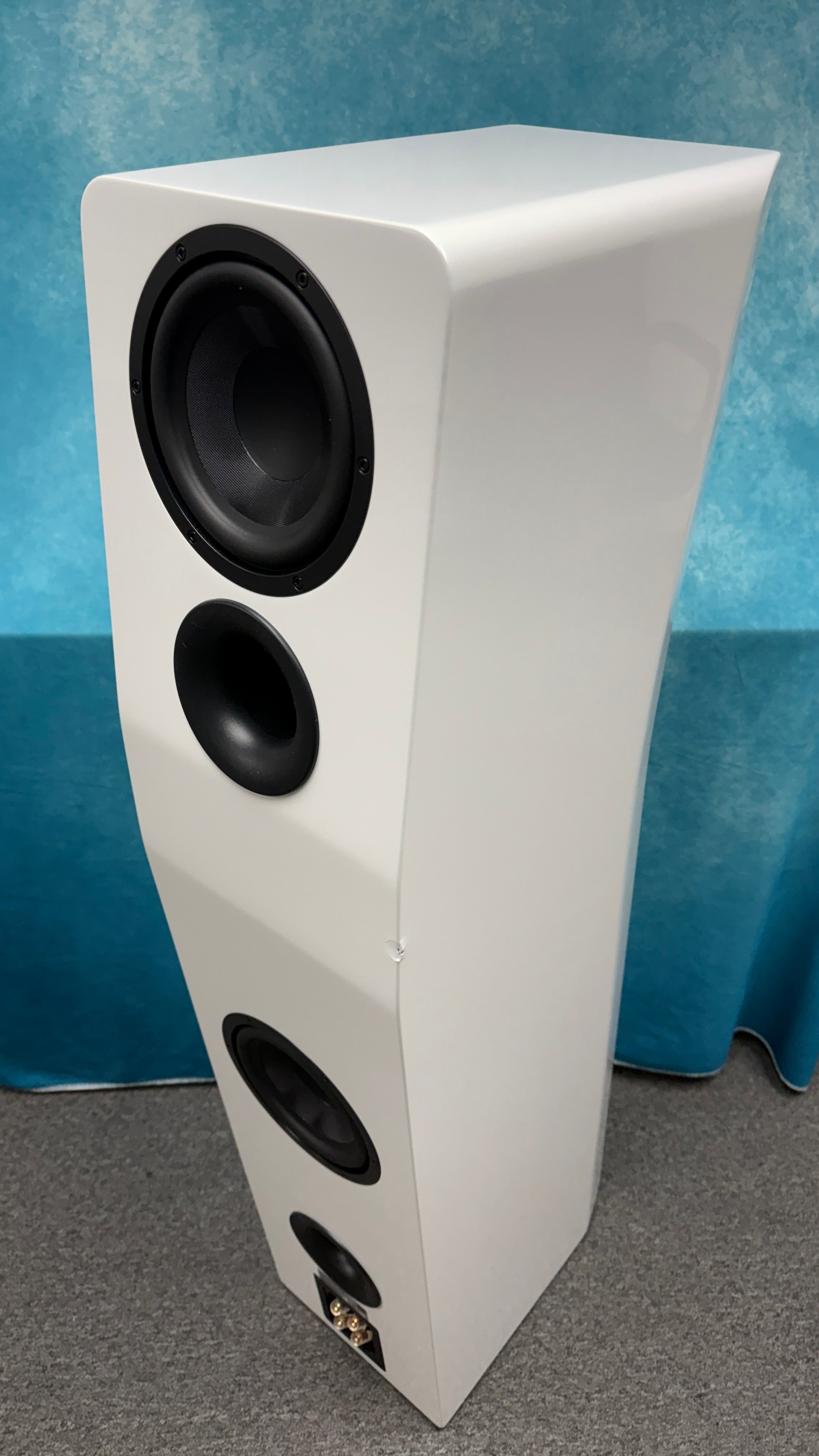 SVS:ULTRAEVO-TITAN-GW-EA-BSB 3