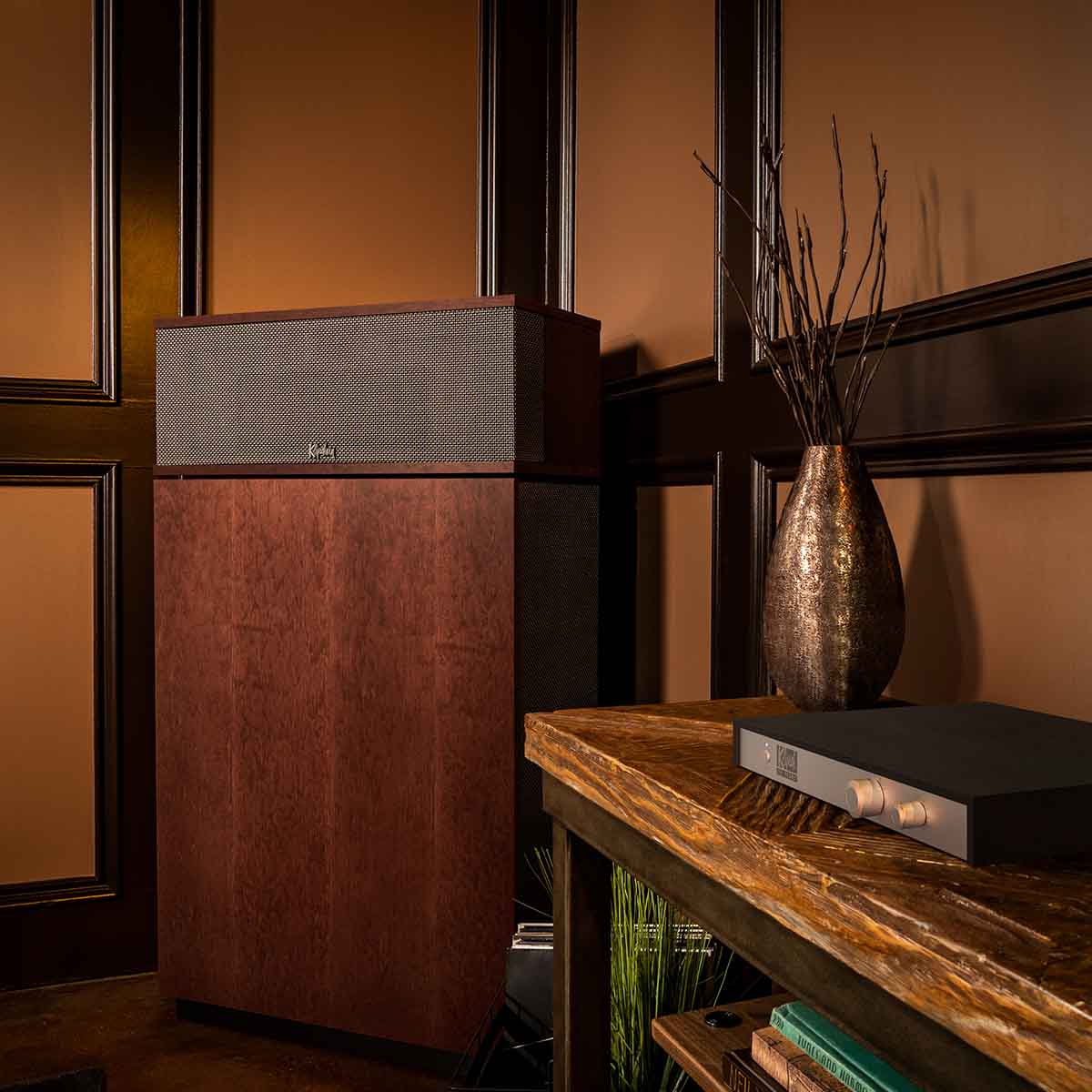 Klipsch Klipschorn AK7 3-Way Fully Horn-Loaded Loudspeaker - American Auburn - lifestyle shot front view