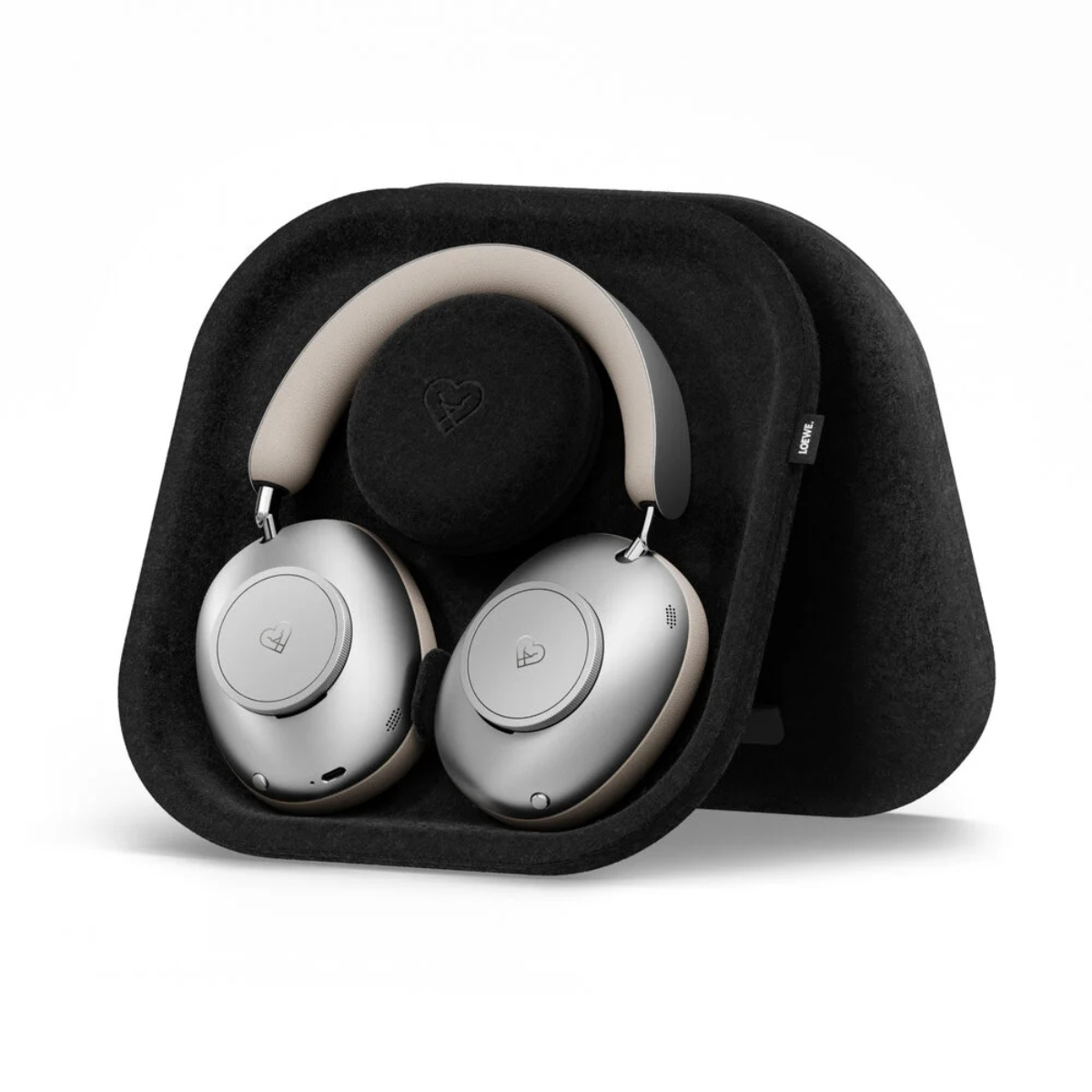 Leowe Leo Silver headphones in a black carrying case on a white background
