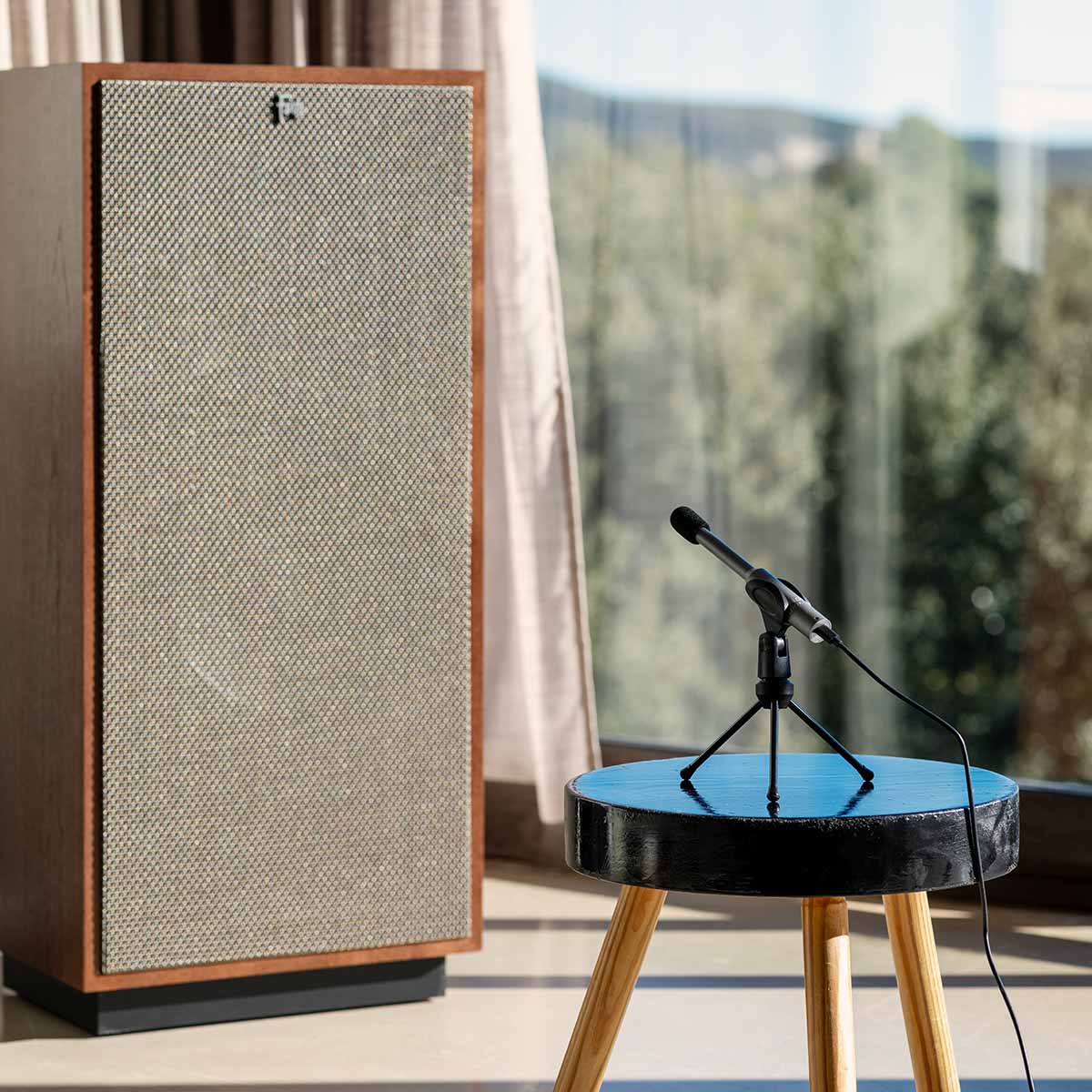 Onkyo Muse Y-50 Network Integrated Amplifier - shot of Dirac mic in front of speaker