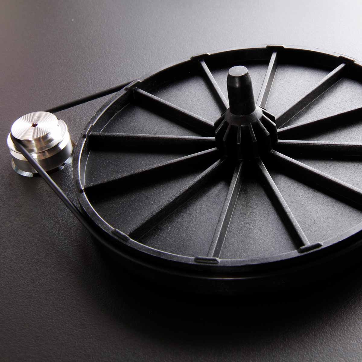 Rega Planar 1 Turntable - black - detail of hub and pulley without platter