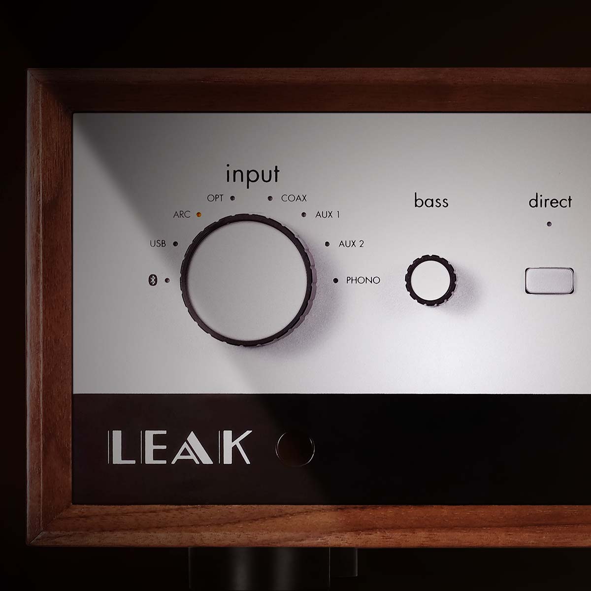 Leak Audio Stereo 230 Integrated Amplifier - Walnut - front view close-up of input knob