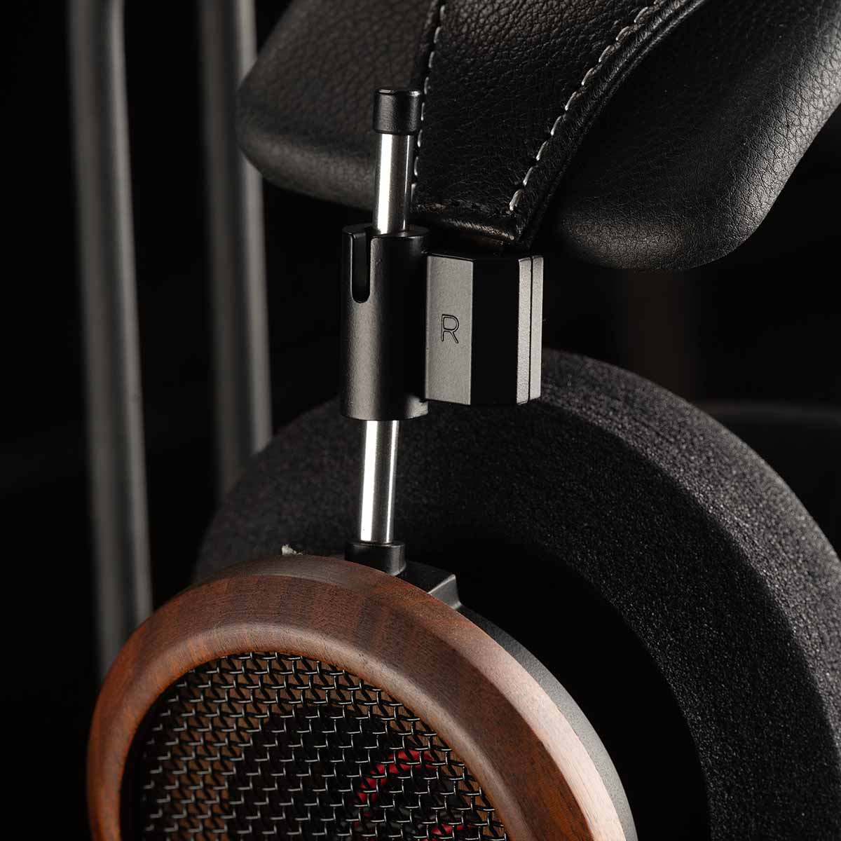 Grado Signature S950 Headphone - close-up detail of right earphone gimbal