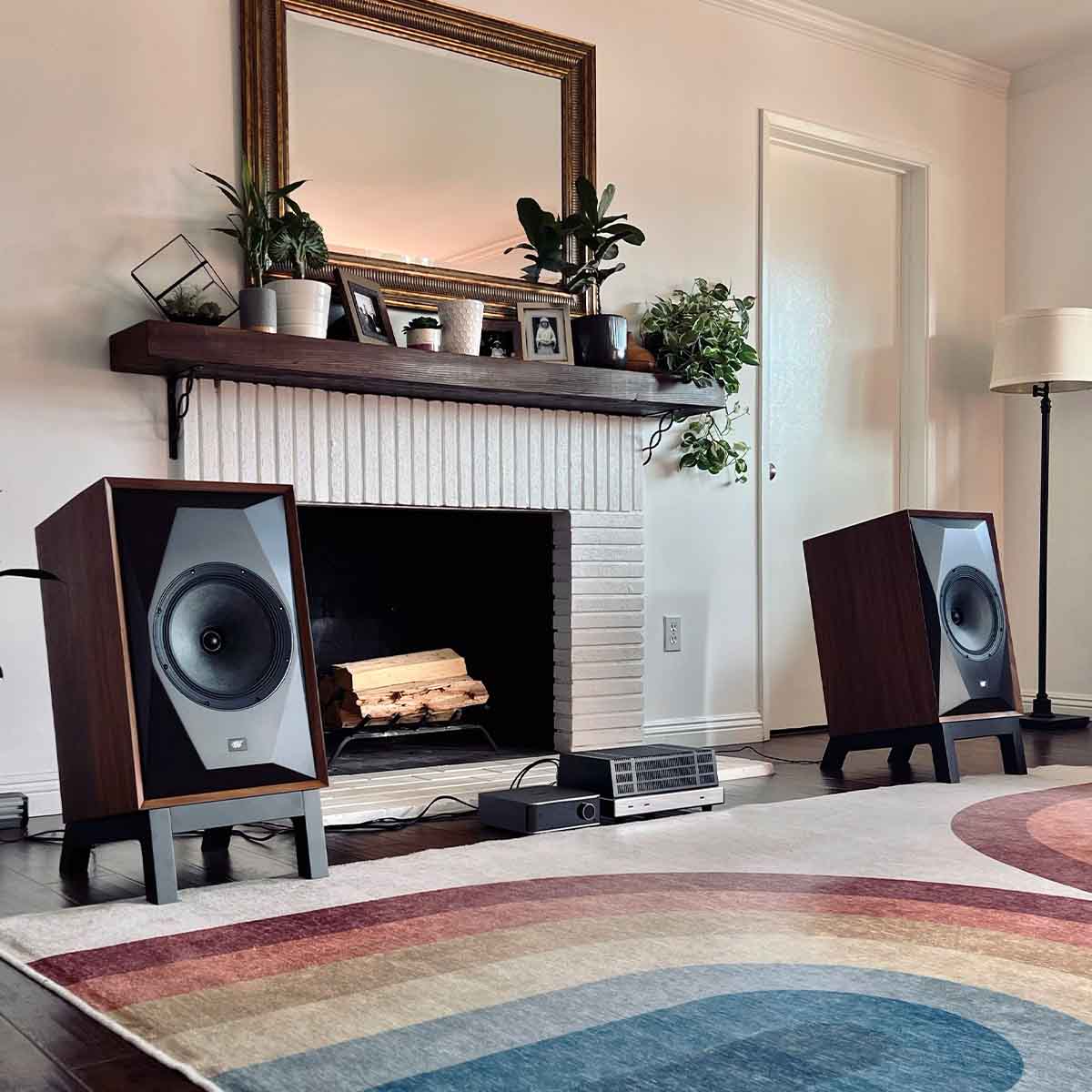 MoFi Electronics Low Slung Stands for SourcePoint 10 - lifestyle image