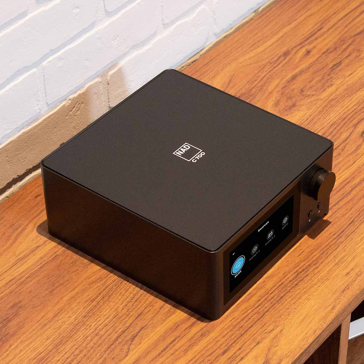 NAD C 700 Front Top View