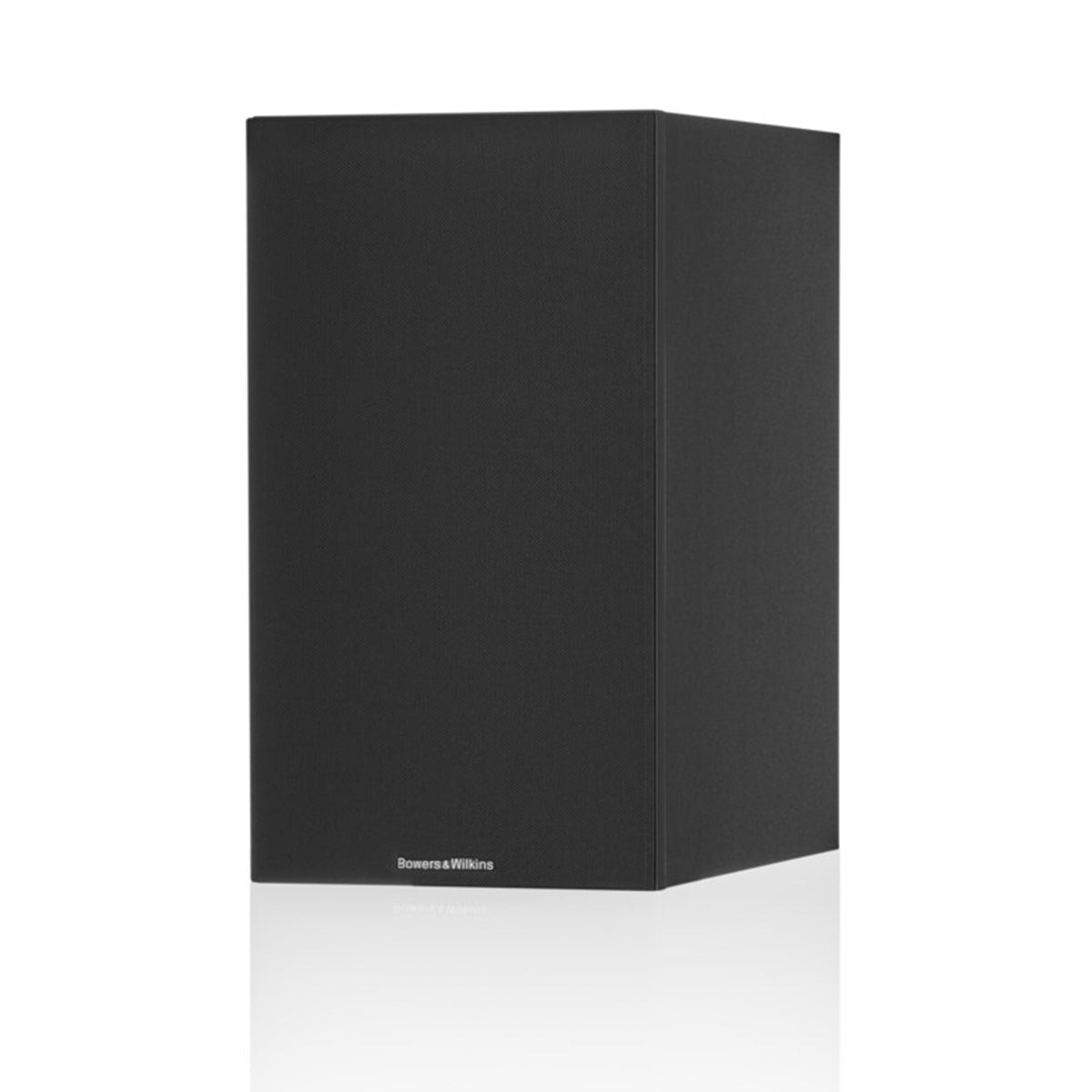 Bowers & Wilkins 606 S3 Stand Mount Speakers in Black with grille
