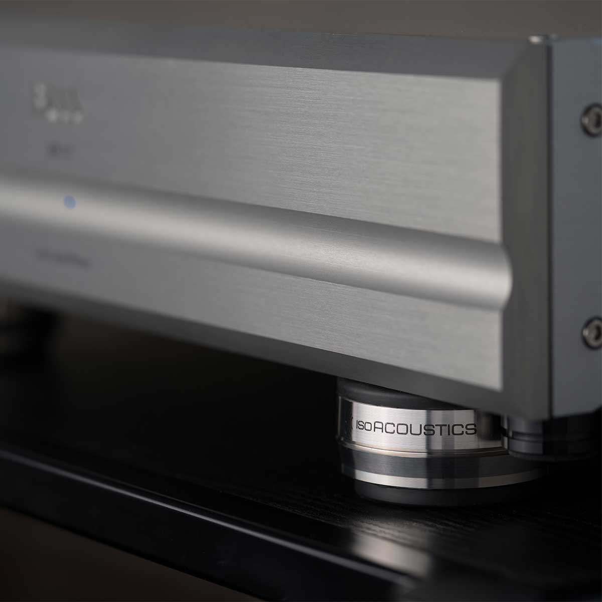 OREA Indigo Isolation Puck Amp