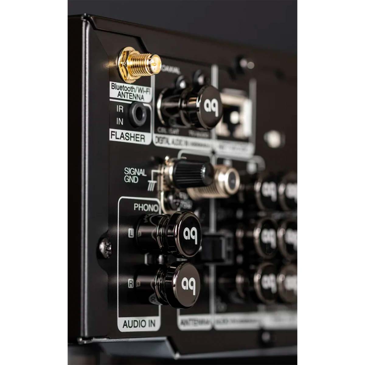 AudioQuest RCA (Cinch) Noise-Stoppers - lifestyle image