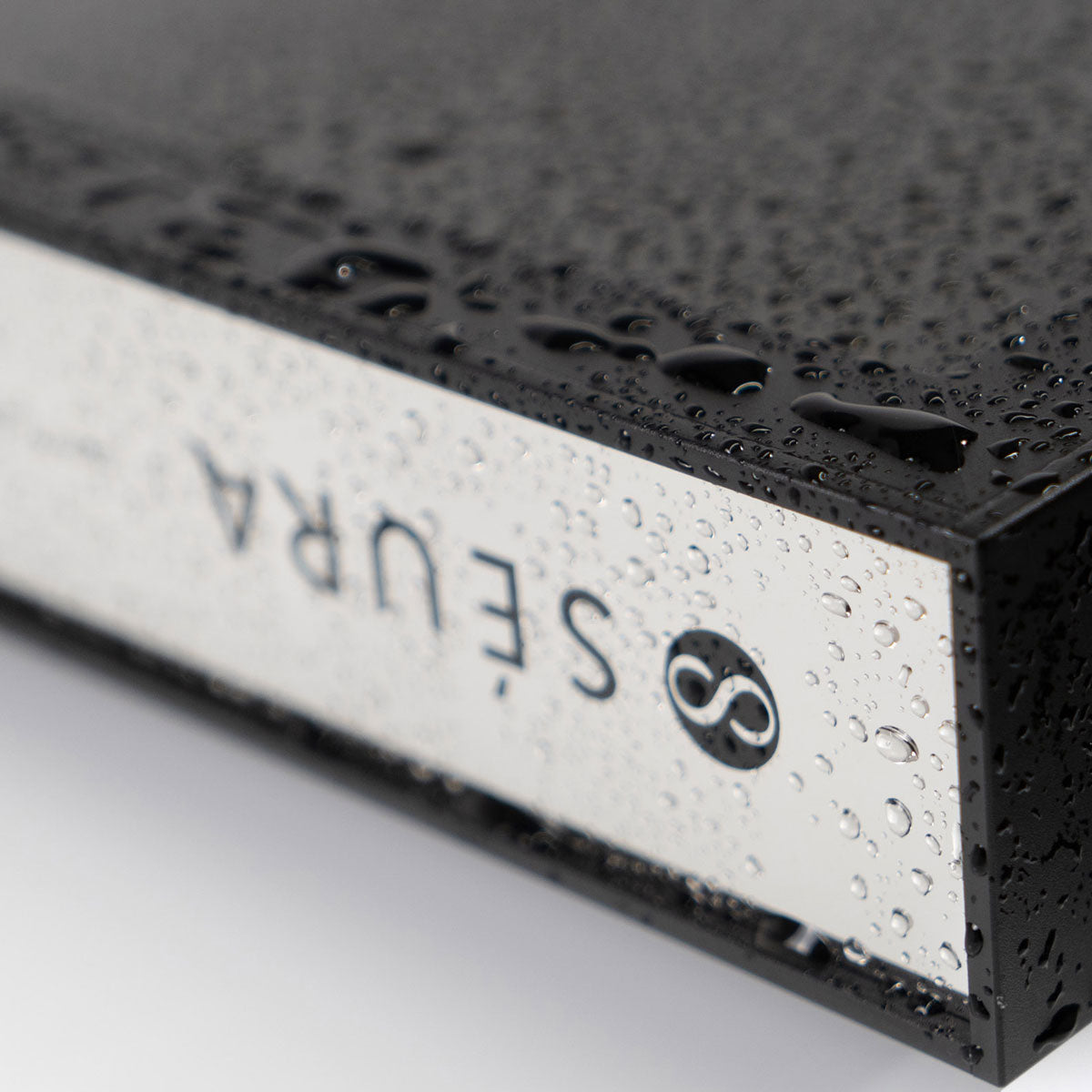 Seura Ultra Bright Outdoor 4K UHD TV