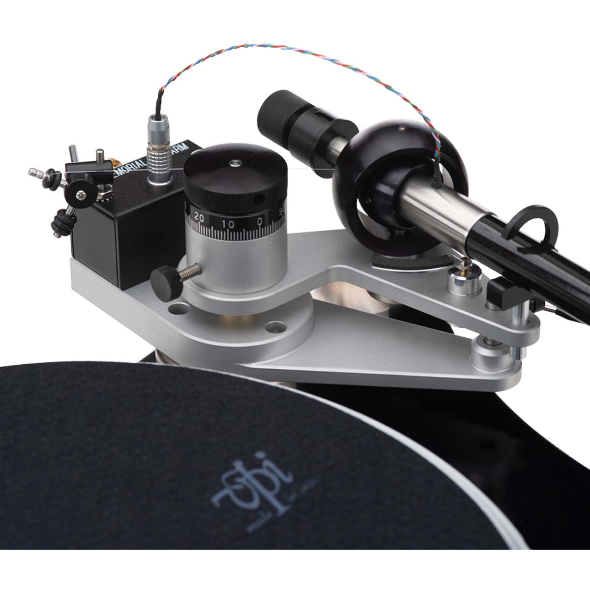 VPI Prime Signature 21 Turntable - close-up of tonearm pivot