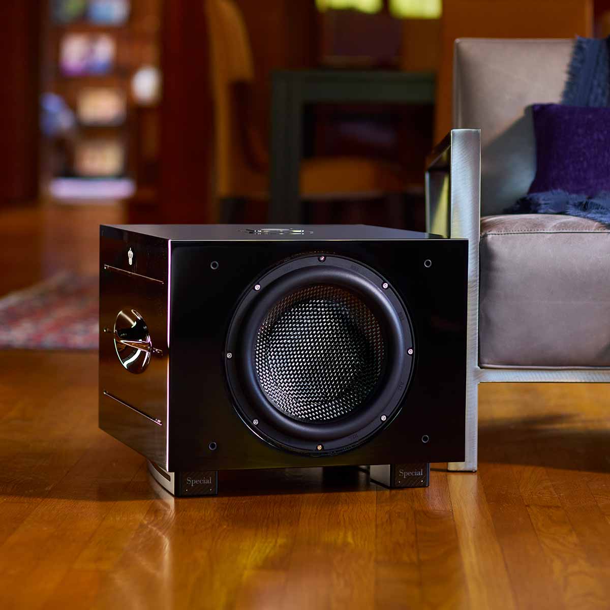 REL Acoustics Carbon Special Black Label Subwoofer