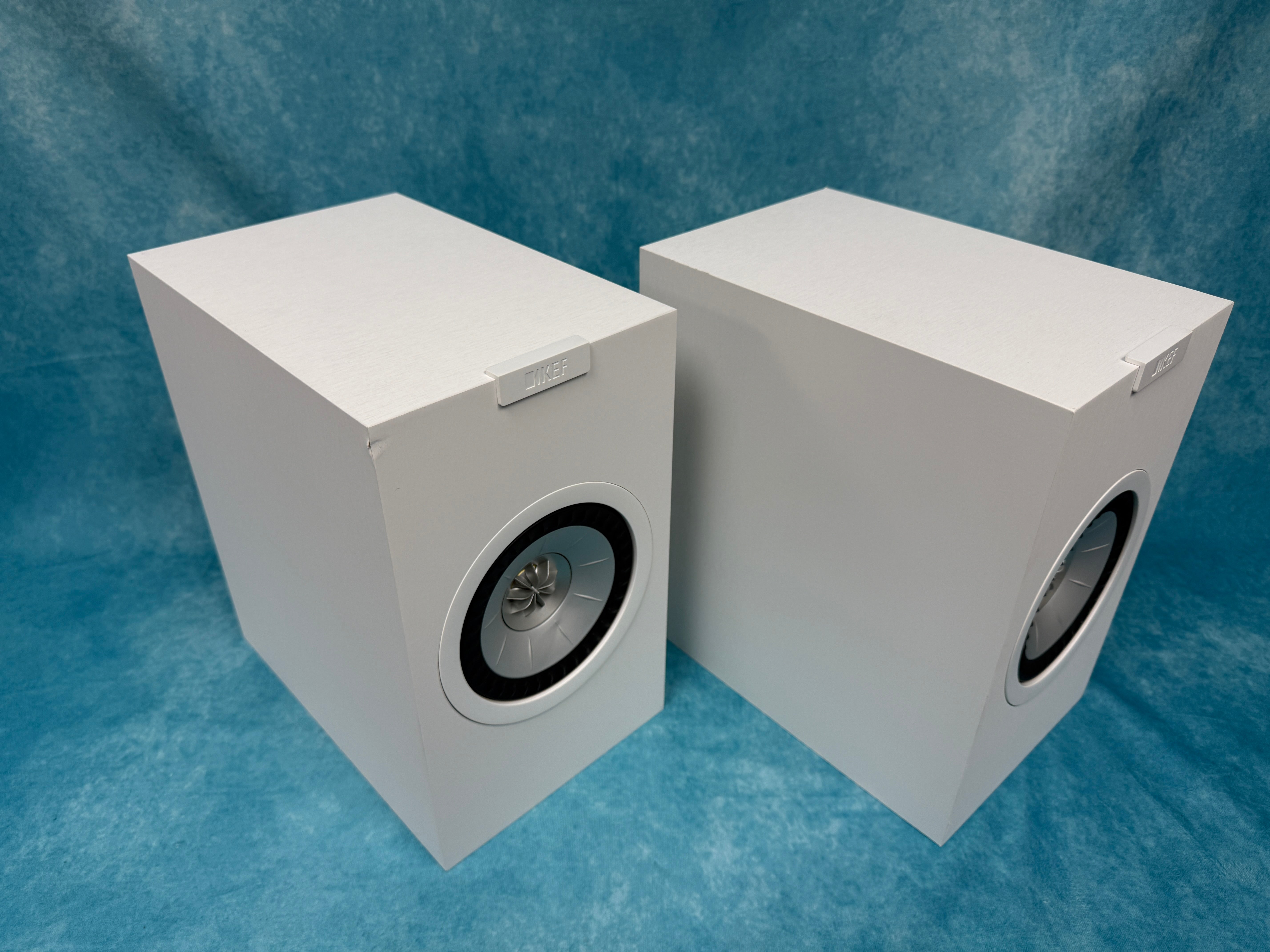 KEF:Q1M-WHT-PR-BSB 4