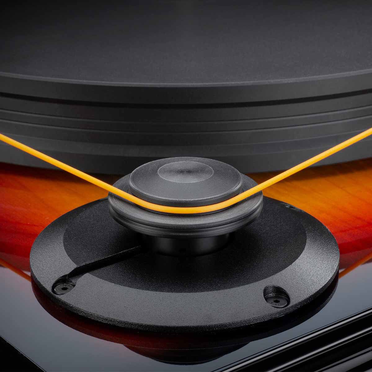 MoFi Fender PrecisionDeck Turntable, Sunburst, detailed view of belt pulley