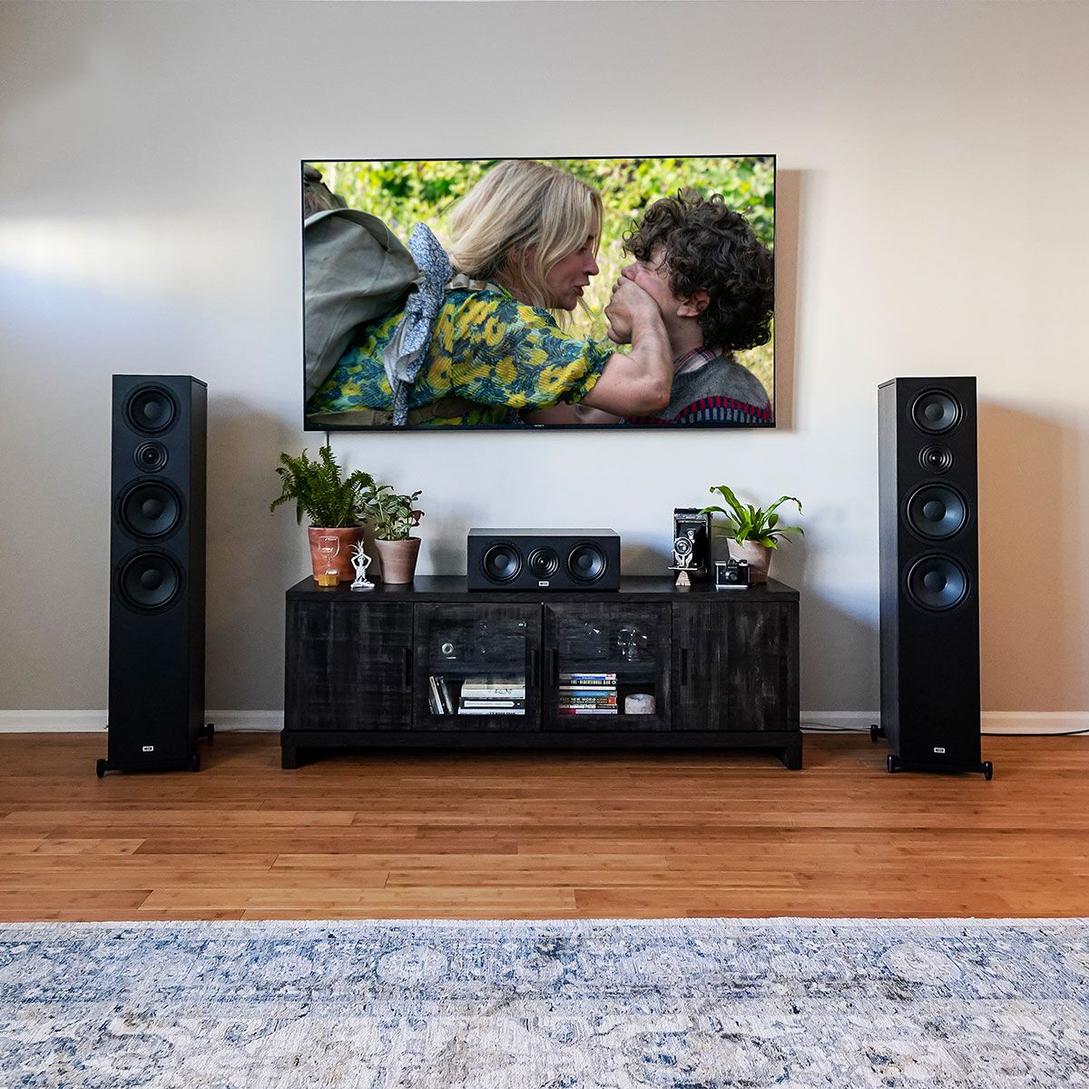 Heco Aurora 1000 Tower Speakers in living room setup