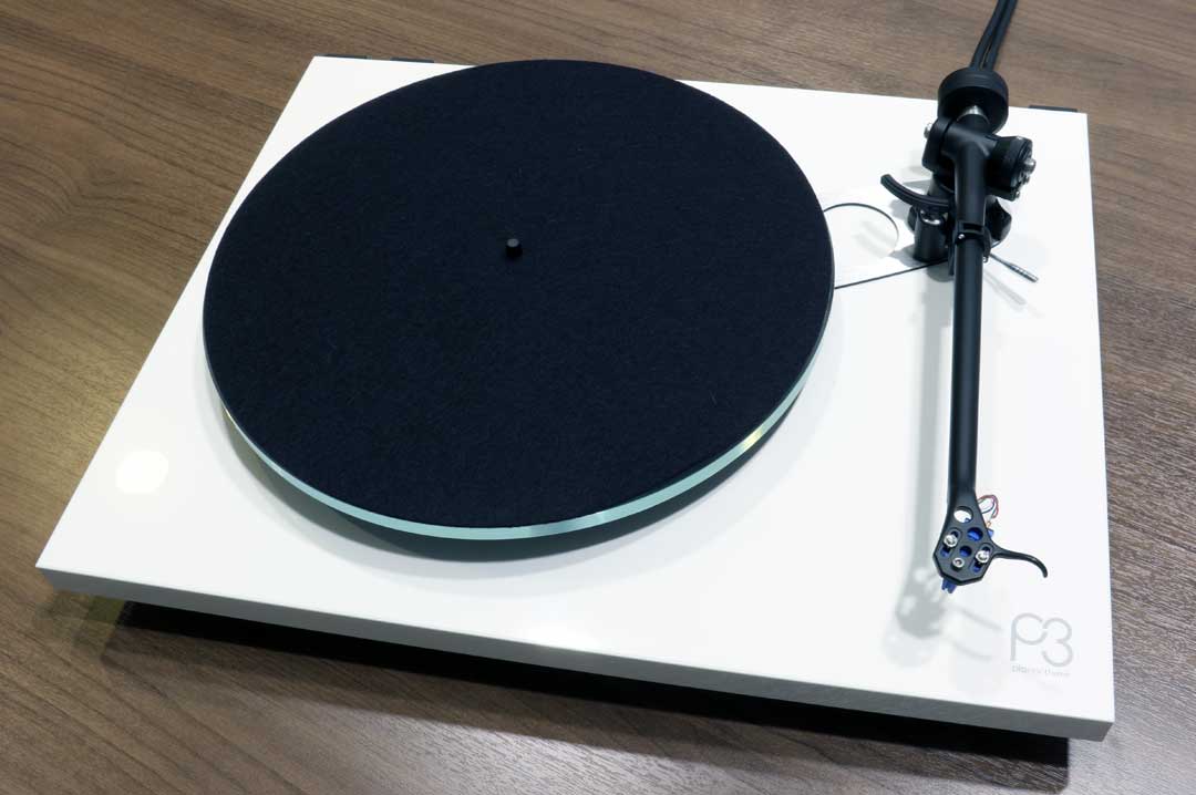 Place your turntable on a stable, level surface.