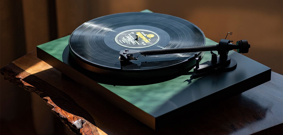 green pro-ject carbon evo turntable