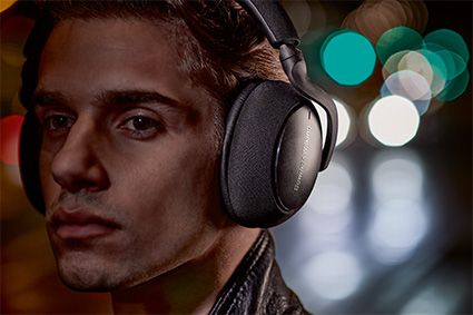 Bowers & Wilkins PX7 Carbon vs The Best Noise-Cancelling Headphones of 2022